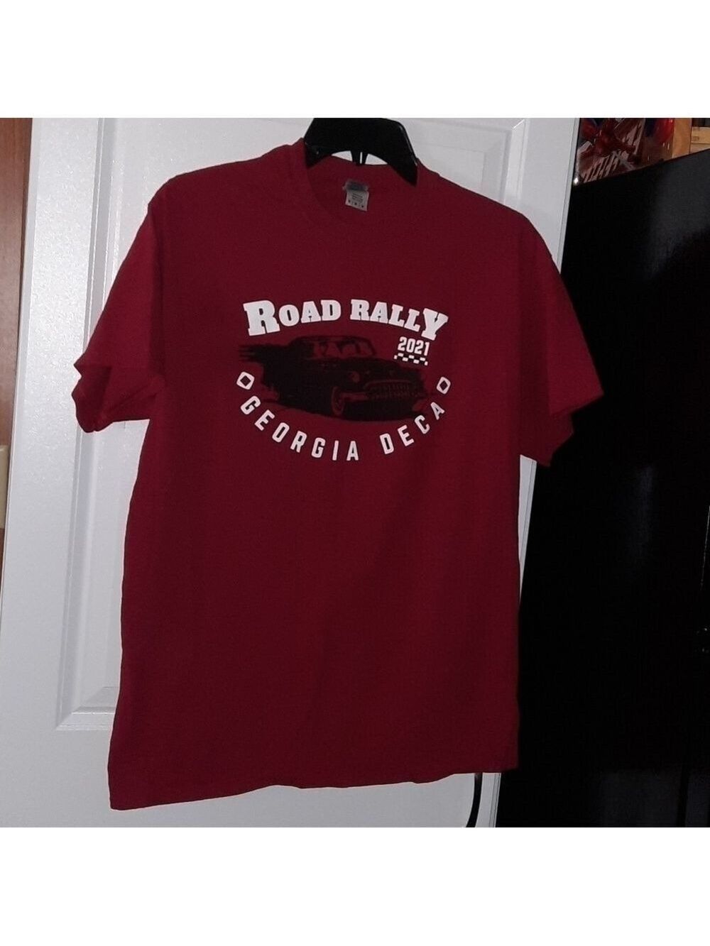 Gildan T Shirt Size Medium - Picture 1 of 6